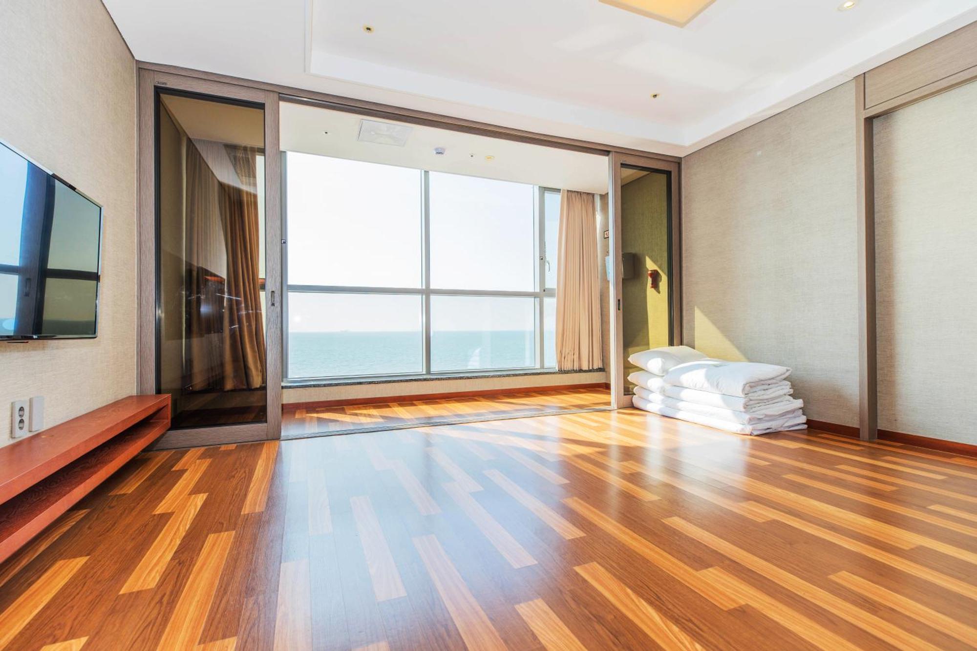 בוריאונג Hotel Solaire מראה חיצוני תמונה