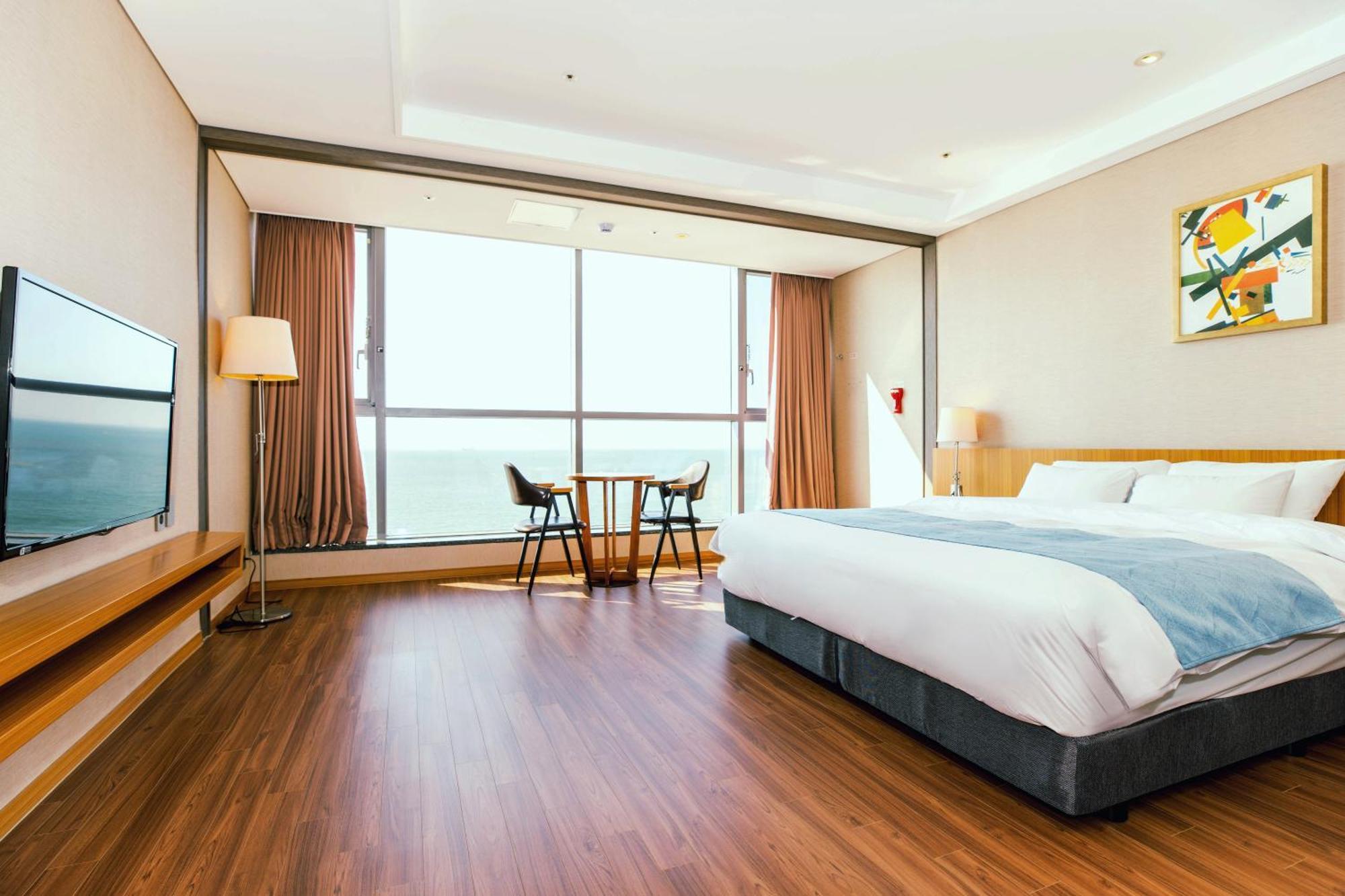 בוריאונג Hotel Solaire מראה חיצוני תמונה