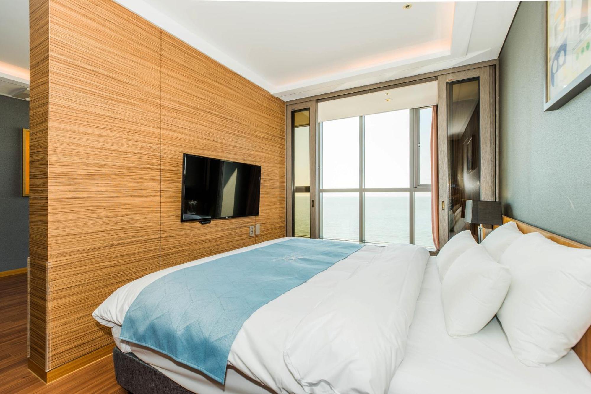 בוריאונג Hotel Solaire מראה חיצוני תמונה